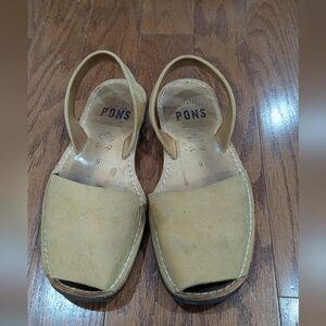 Pons - Handmade Carmel Leather Sandals